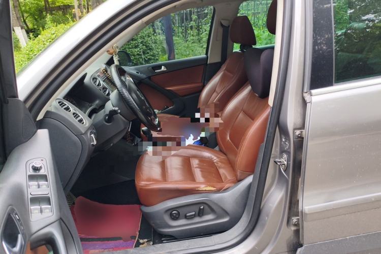 Used Volkswagen Tiguan 2009 2.0 TSI Luxury Edition Left Front Seat