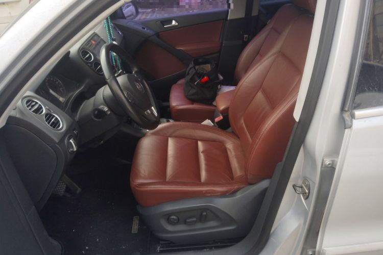 Used Volkswagen Tiguan 2009 2.0 TSI Luxury Edition Left Front Seat