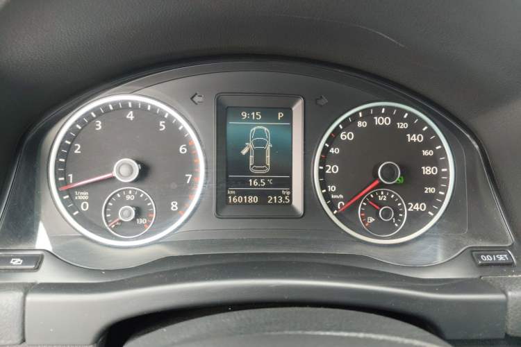 Used Volkswagen Tiguan 2009 2.0 TSI Luxury Edition Instrument Cluster
