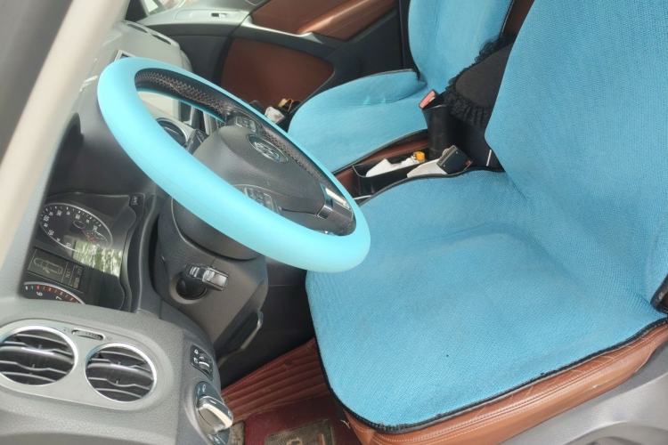 Used Volkswagen Tiguan 2009 2.0 TSI Luxury Edition Left Front Seat
