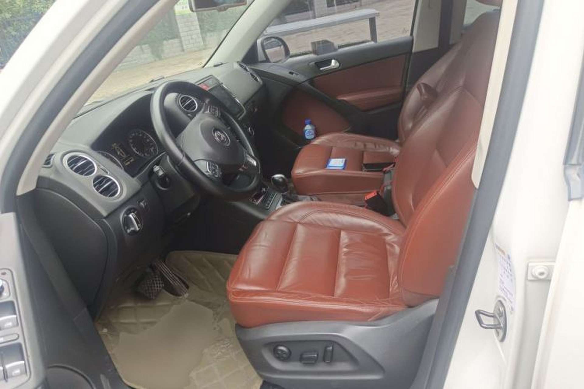 Used Volkswagen Tiguan 2009 2.0 TSI Luxury Edition Left Front Seat