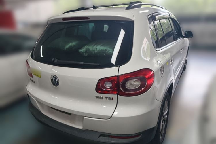 Used Volkswagen Tiguan 2009 2.0 TSI Comfort Edition Rear Right 45 Deg