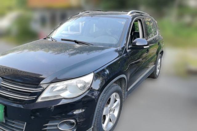 Volkswagen Tiguan 2010 1.8TSI Automatic All-Wheel-Drive Elite Edition مستعملة