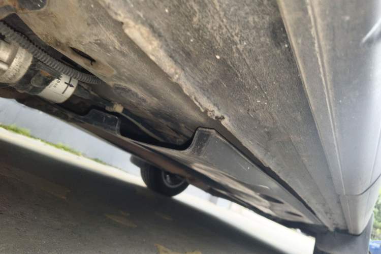 Used Volkswagen Tiguan 2010 2.0 TSI Automatic All-Wheel Drive Flagship Navigation Edition Chassis Rear Right