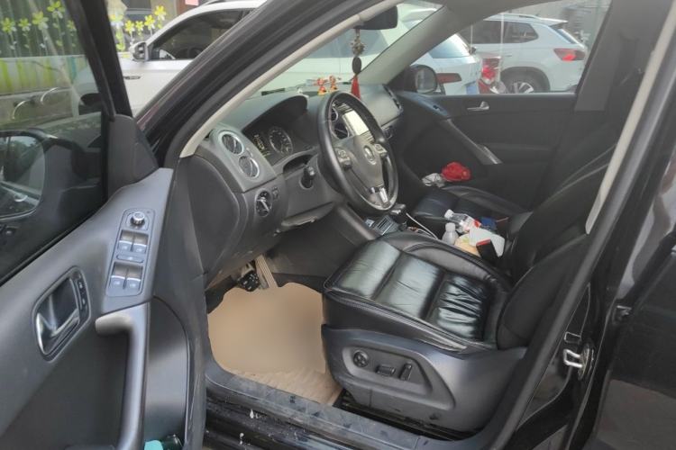 Used Volkswagen Tiguan 2010 1.8 TSI Automatic Two-Wheel Drive Trend Edition Driver Seat