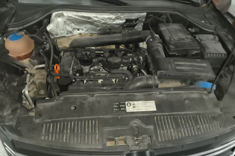 Used Volkswagen Tiguan 2010 1.8TSI Automatic All-Wheel-Drive Elite Edition Engine Bay