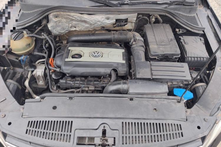 Used Volkswagen Tiguan 2010 1.8TSI Automatic All-Wheel-Drive Elite Edition Engine Bay