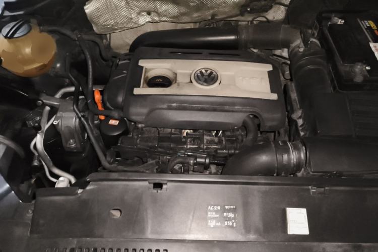 Used Volkswagen Tiguan 2010 1.8TSI Automatic Two-Wheel Drive Elite Edition Engine Bay