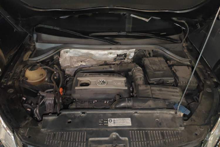 Used Volkswagen Tiguan 2010 1.8TSI Automatic Two-Wheel Drive Elite Edition Engine Bay