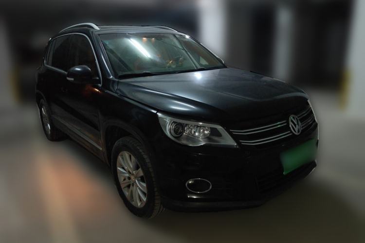 Used Volkswagen Tiguan 2010 2.0 TSI Automatic All-Wheel Drive Flagship Edition Front Right 45 Deg
