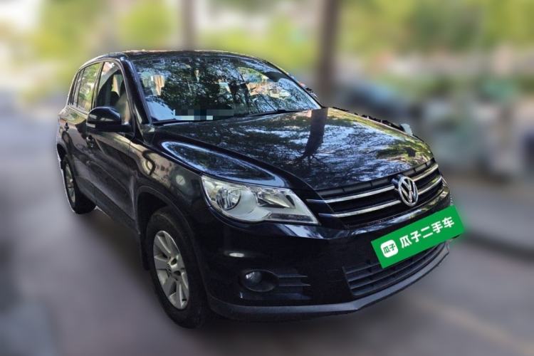 Used Volkswagen Tiguan 2010 1.8 TSI Automatic Two-Wheel Drive Urban Edition Front Right 45 Deg