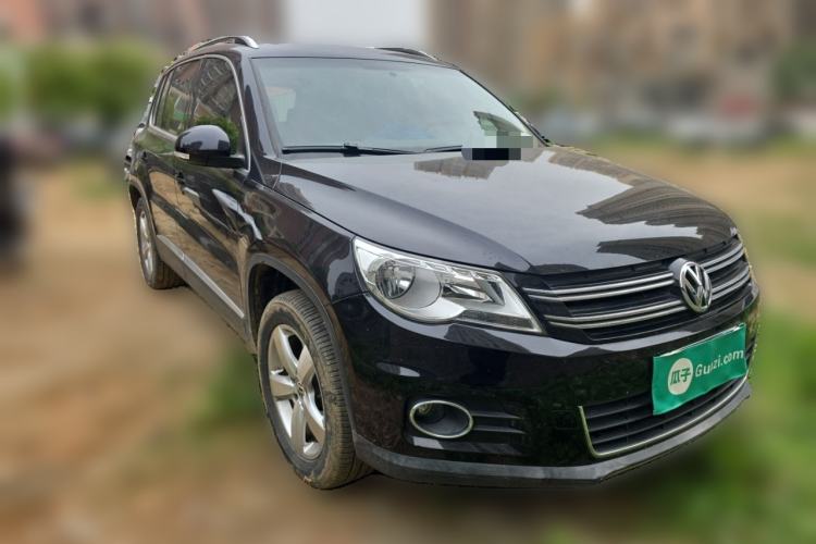 Used Volkswagen Tiguan 2010 2.0 TSI Automatic All-Wheel-Drive Elite Edition Front Right 45 Deg