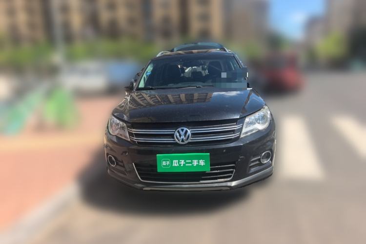 Used Volkswagen Tiguan 2010 1.8 TSI Automatic Two-Wheel Drive Urban Edition Front Right 45 Deg