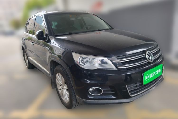 Used Volkswagen Tiguan 2010 2.0 TSI Automatic All-Wheel Drive Flagship Navigation Edition Front Right 45 Deg