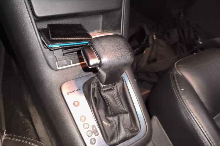 Used Volkswagen Tiguan 2010 1.8TSI Automatic Two-Wheel Drive Elite Edition Gear Lever