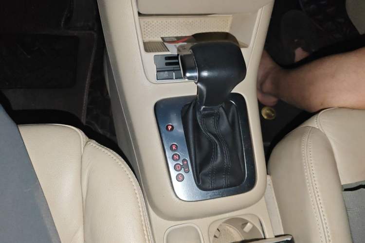 Used Volkswagen Tiguan 2010 1.8TSI Automatic Two-Wheel Drive Elite Edition Gear Lever
