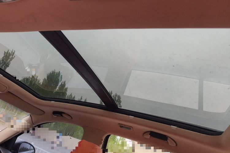 Used Volkswagen Tiguan 2010 1.8TSI Automatic All-Wheel-Drive Elite Edition Headliner