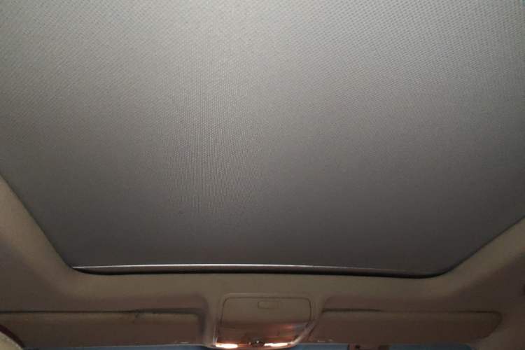 Used Volkswagen Tiguan 2010 2.0 TSI Automatic All-Wheel Drive Flagship Edition Headliner