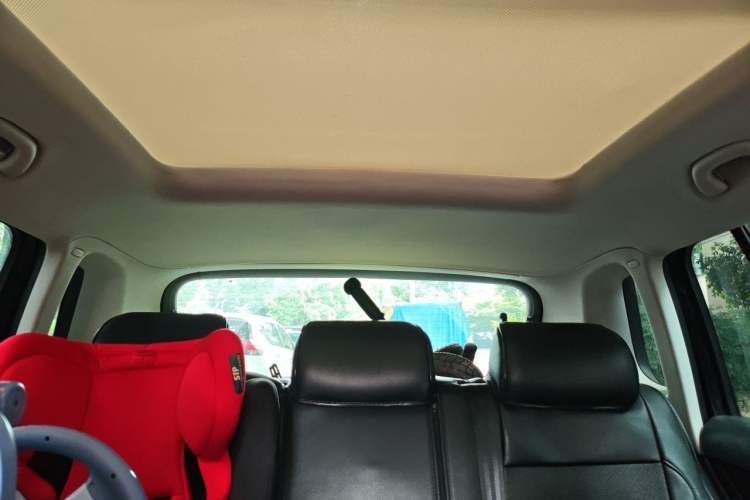 Used Volkswagen Tiguan 2010 2.0 TSI Automatic All-Wheel Drive Flagship Edition Headliner