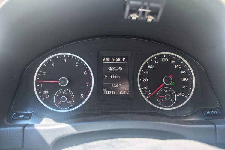 Used Volkswagen Tiguan 2010 1.8 TSI Automatic Two-Wheel Drive Urban Edition Instrument Cluster