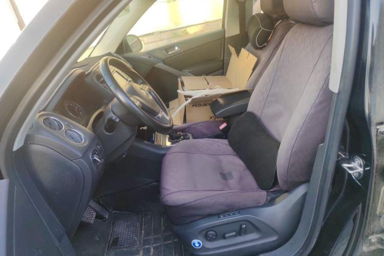Used Volkswagen Tiguan 2010 2.0 TSI Automatic All-Wheel Drive Flagship Edition Left Front Seat