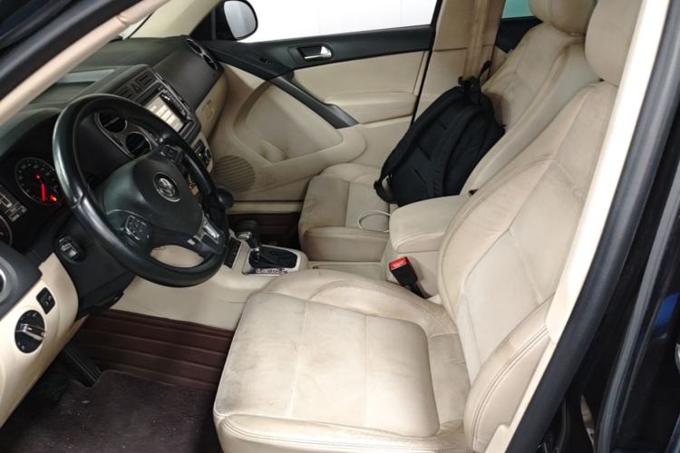 Used Volkswagen Tiguan 2010 2.0 TSI Automatic All-Wheel Drive Flagship Edition Left Front Seat