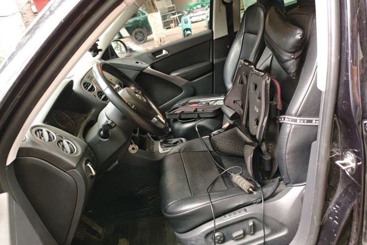 Used Volkswagen Tiguan 2010 2.0 TSI Automatic All-Wheel Drive Flagship Edition Left Front Seat