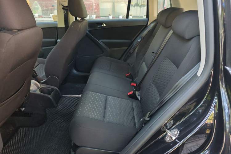 Used Volkswagen Tiguan 2010 1.8 TSI Automatic Two-Wheel Drive Urban Edition Left Rear Seat