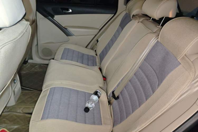 Used Volkswagen Tiguan 2010 1.8 TSI Automatic Two-Wheel Drive Trend Edition Left Rear Seat