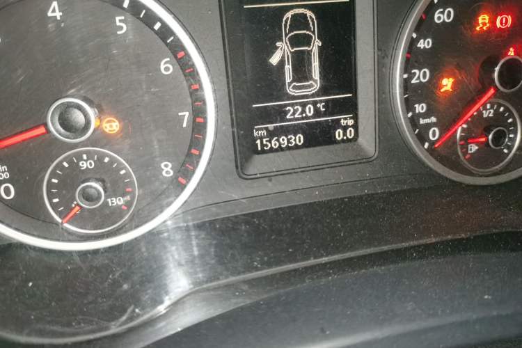 Used Volkswagen Tiguan 2010 1.8 TSI Automatic Two-Wheel Drive Trend Edition Odometer Close Up