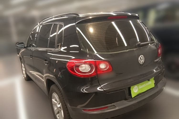 Used Volkswagen Tiguan 2010 1.8 TSI Automatic All-Wheel Drive Fashion Edition Rear Left 45 Deg
