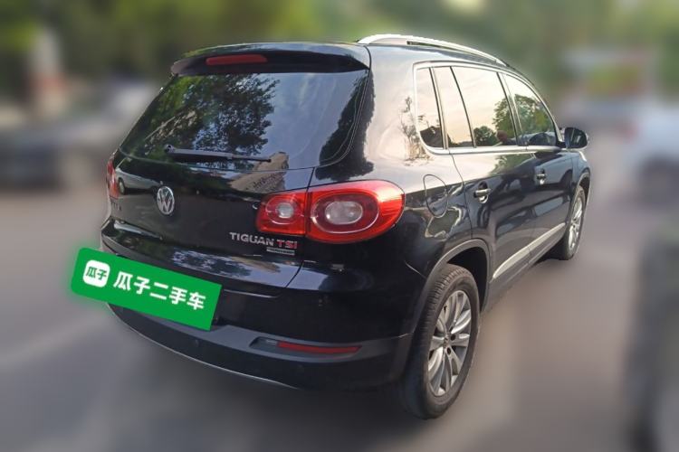 Used Volkswagen Tiguan 2010 2.0 TSI Automatic All-Wheel-Drive Elite Edition Rear Right 45 Deg