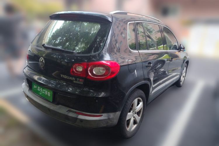 Used Volkswagen Tiguan 2010 1.8TSI Automatic All-Wheel-Drive Elite Edition Rear Right 45 Deg