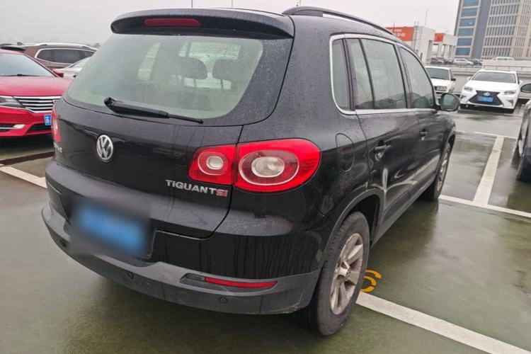 Used Volkswagen Tiguan 2010 1.8 TSI Automatic Two-Wheel Drive Trend Edition Rear Right 45 Deg