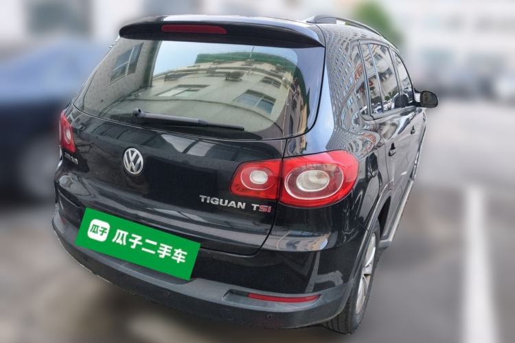 Used Volkswagen Tiguan 2010 1.8 TSI Automatic Two-Wheel Drive Trend Edition Rear Right 45 Deg