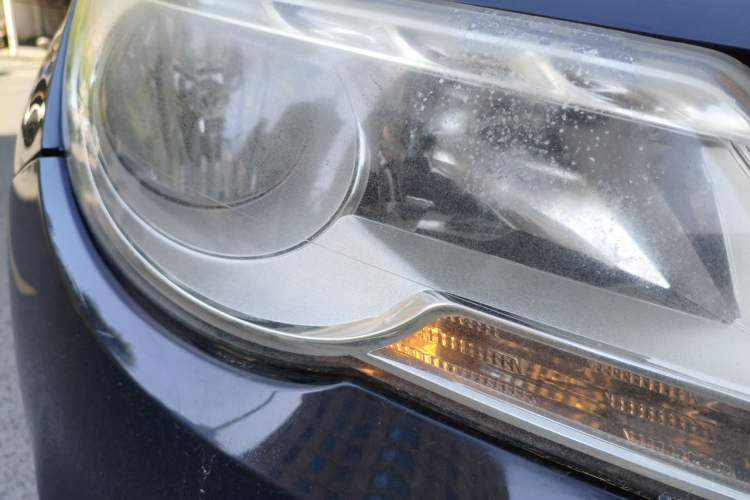 Used Volkswagen Tiguan 2010 1.8TSI Automatic Two-Wheel Drive Elite Edition Right Front Headlight