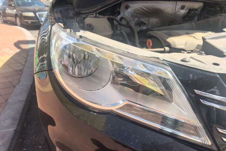 Used Volkswagen Tiguan 2010 1.8 TSI Automatic Two-Wheel Drive Urban Edition Right Front Headlight