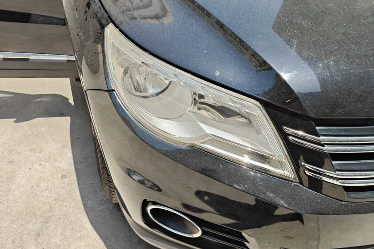 Used Volkswagen Tiguan 2010 1.8TSI Automatic Two-Wheel Drive Elite Edition Right Front Headlight