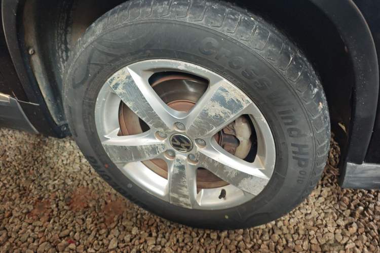 Used Volkswagen Tiguan 2010 1.8 TSI Automatic All-Wheel Drive Fashion Edition Right Front Wheel Hub