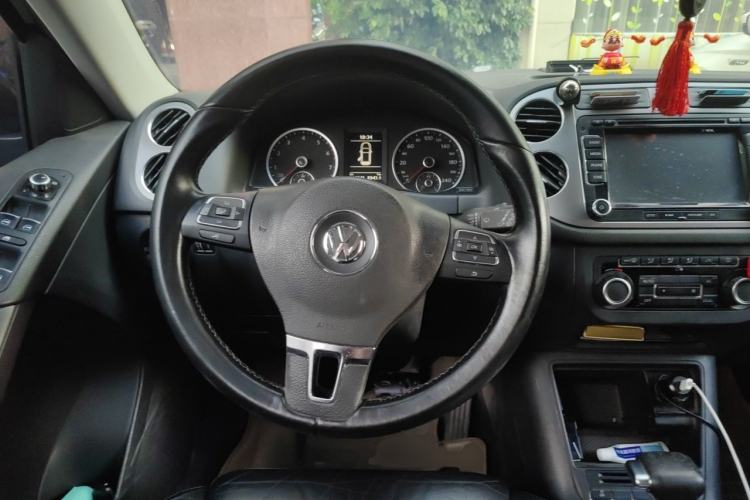 Used Volkswagen Tiguan 2010 1.8 TSI Automatic Two-Wheel Drive Trend Edition Steering Wheel