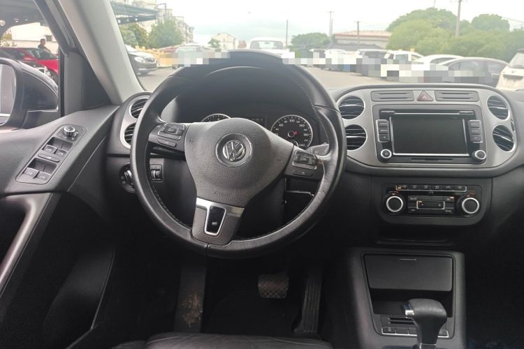 Used Volkswagen Tiguan 2010 1.8TSI Automatic All-Wheel-Drive Elite Edition Steering Wheel
