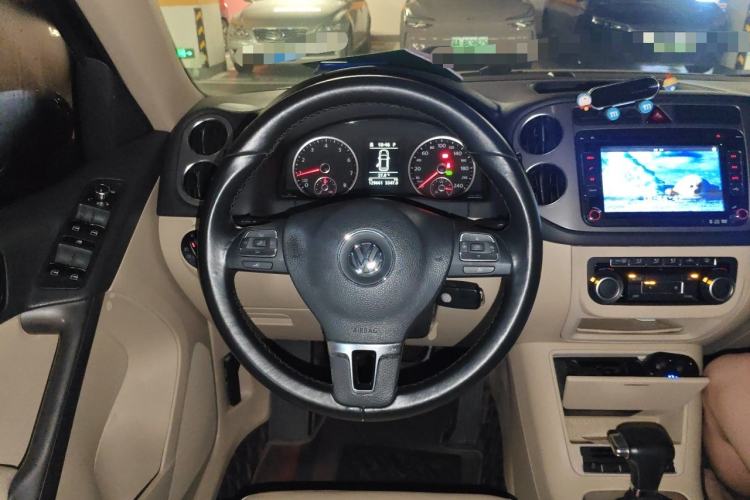 Used Volkswagen Tiguan 2010 1.8TSI Automatic Two-Wheel Drive Elite Edition Steering Wheel