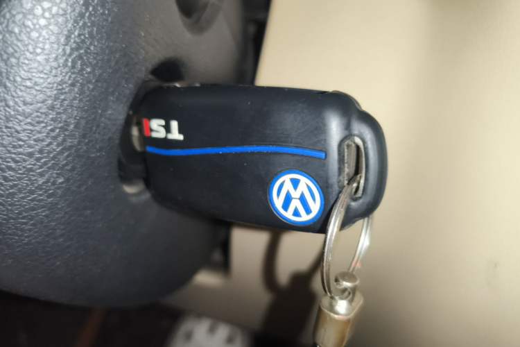 Used Volkswagen Tiguan 2010 1.8TSI Automatic All-Wheel-Drive Elite Edition Vehicle Key