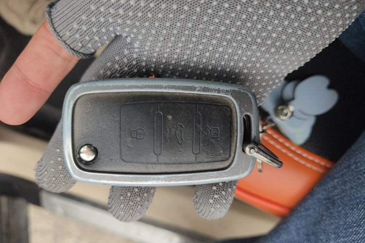 Used Volkswagen Tiguan 2010 1.8TSI Automatic All-Wheel-Drive Elite Edition Vehicle Key