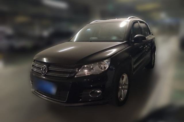 Volkswagen Tiguan 2010 1.8TSI Automatic All-Wheel-Drive Elite Edition مستعملة