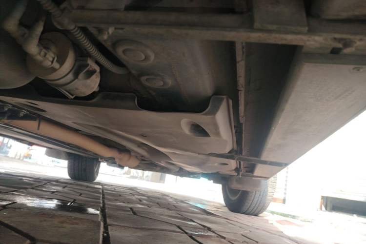 Used Volkswagen Tiguan 2010 2.0 TSI Automatic All-Wheel-Drive Elite Edition Chassis Rear Right