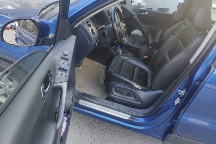 Used Volkswagen Tiguan 2010 1.8 TSI Automatic All-Wheel Drive Fashion Edition Driver Seat
