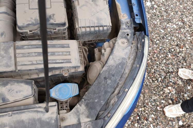 Used Volkswagen Tiguan 2010 2.0 TSI Automatic All-Wheel Drive Flagship Edition Engine Bay Left