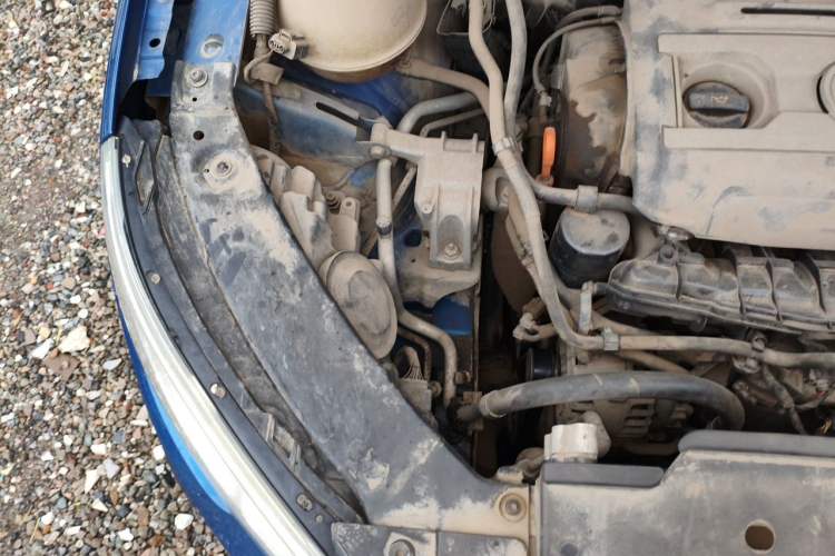 Used Volkswagen Tiguan 2010 2.0 TSI Automatic All-Wheel Drive Flagship Edition Engine Bay Right