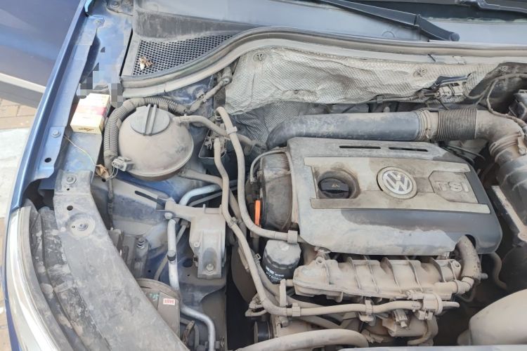 Used Volkswagen Tiguan 2010 1.8TSI Automatic All-Wheel-Drive Elite Edition Engine Bay Right